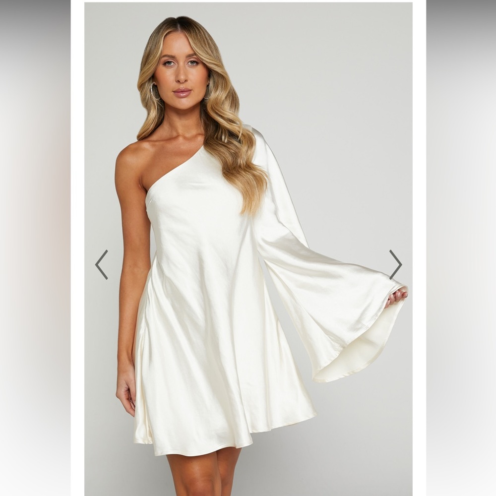 KARLA MINI DRESS - ONE SHOULDER LONG SLEEVE DRESS IN PEARL SHOWPO